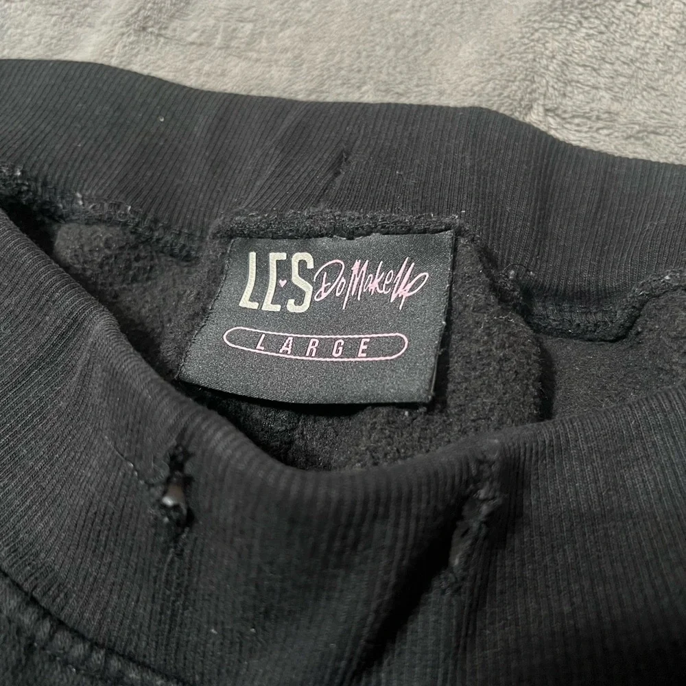 Sweats - Picture 4 of 4